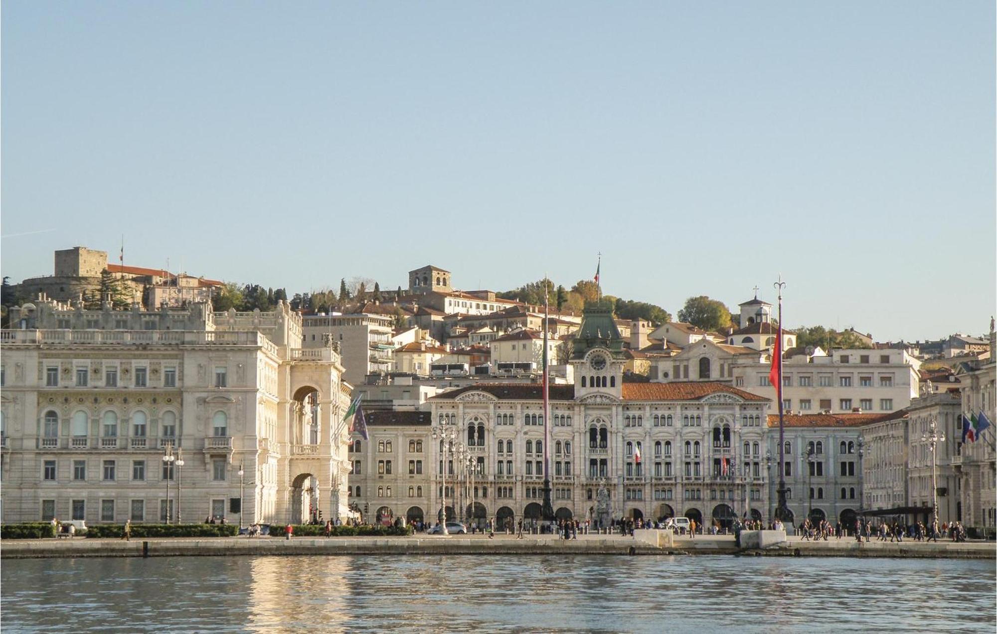 Apt, Braida Corona Exterior foto